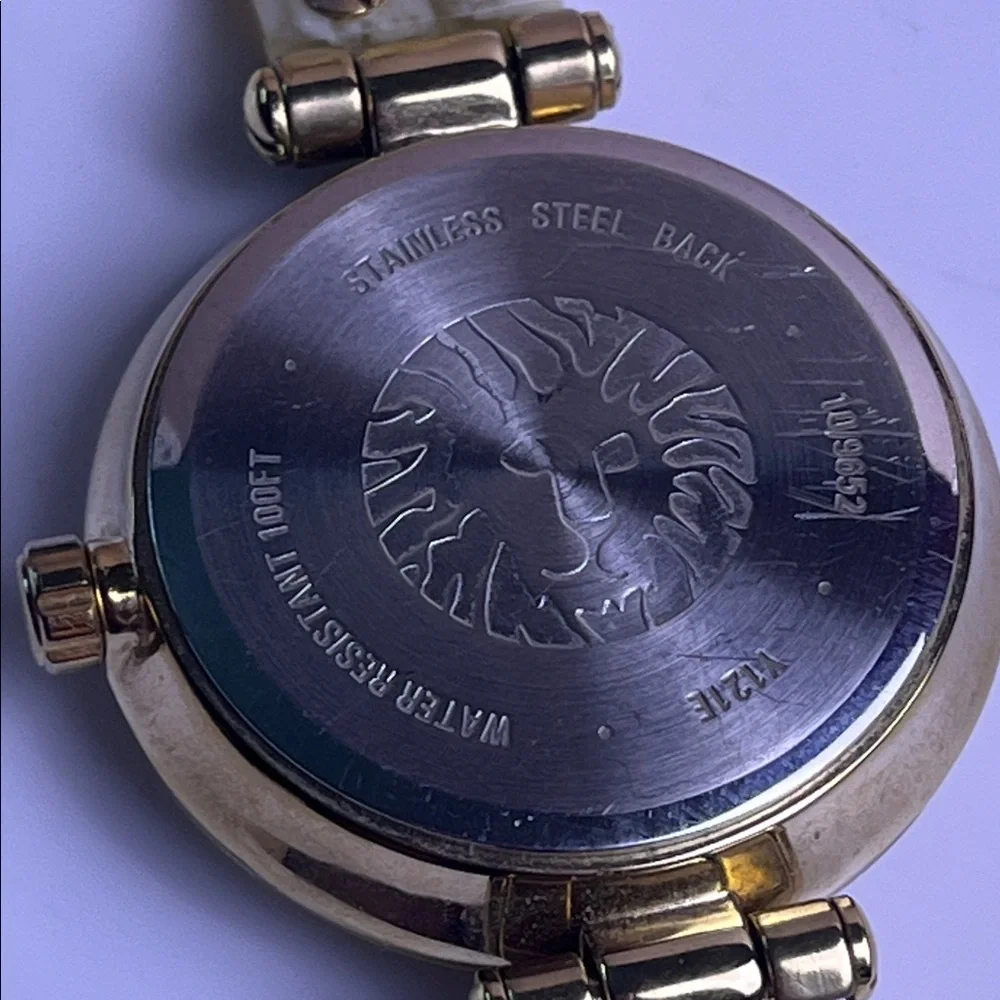 Anne Klein Midsized 34mm Women's Gold Acrylic Horn Bracelet Watch *New Battery*